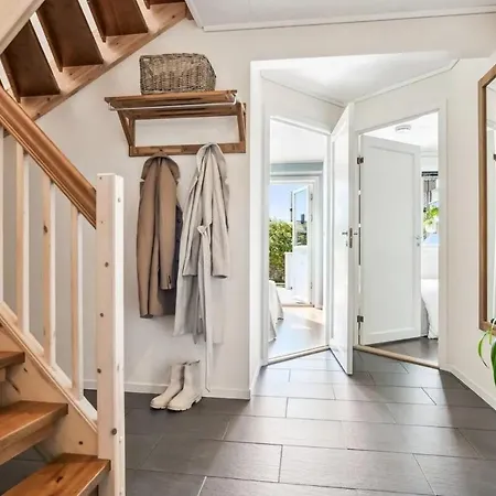 Moderne Naert Alesund 公寓 Valderoya