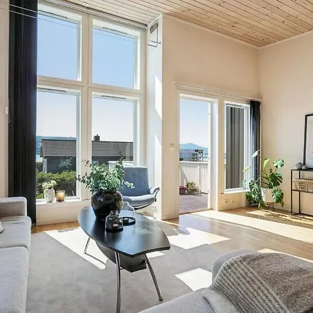 Moderne Naert Alesund Apartment *