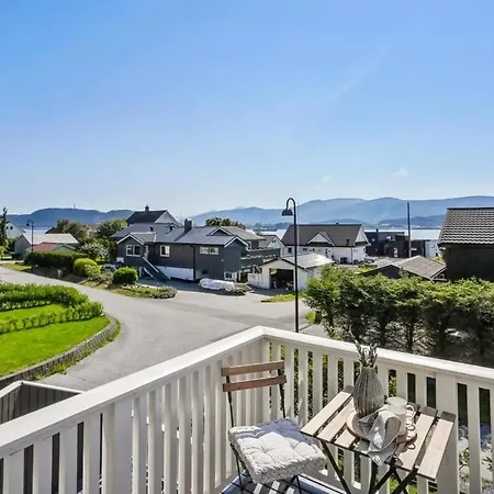 Moderne Naert Alesund 公寓 *