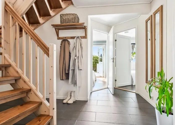 Moderne Naert Alesund شقة Valderoya