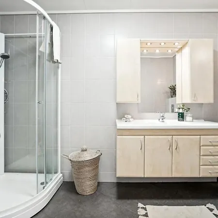 Moderne Naert Alesund